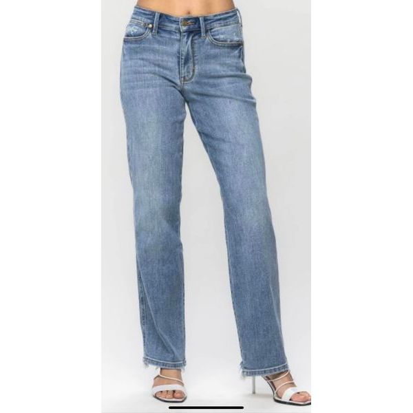 Judy Blue Mid Rise Dad Jean w/Cell phone pocket YES 10% off !!!